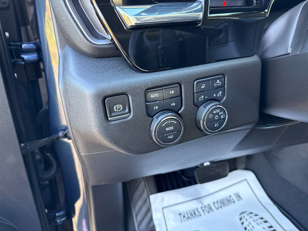 Used 2023 Chevrolet Silverado 1500 LTZ w/ LTZ Convenience Package II AWD/4WD image 33