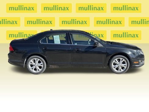 Used 2012 Ford Fusion SE image 2