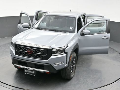 Used 2024 Nissan Frontier PRO-4X w/ Technology Package AWD/4WD image 43
