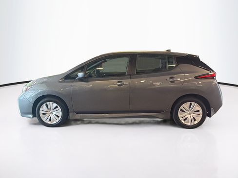 Used 2025 Nissan Leaf S FWD image 4
