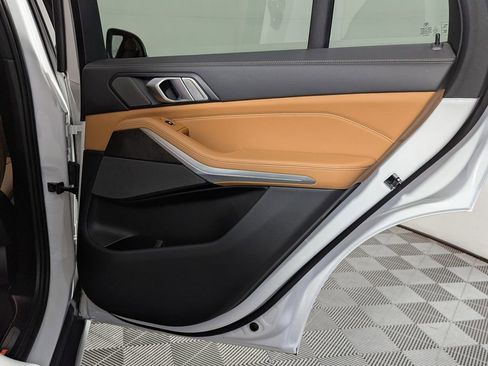 Used 2025 BMW X5 xDrive40i image 41