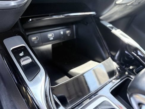 Certified 2023 Kia Sorento SX AWD/4WD image 23
