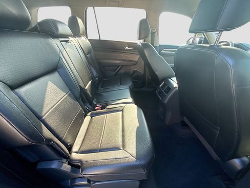 Used 2021 Volkswagen Atlas SE image 28