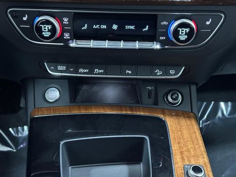 Certified 2023 Audi Q5 2.0T Premium w/ Convenience Package image 12