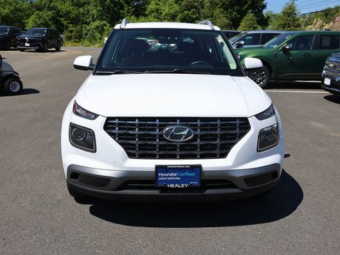 Certified 2023 Hyundai Venue SEL w/ Cargo Package FWD image 2