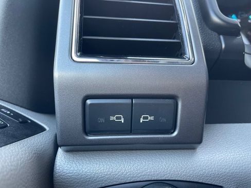 Used 2019 Ford F350 XLT w/ XLT Premium Package image 28