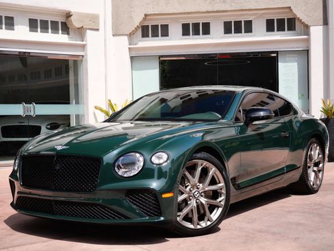Used 2023 Bentley Continental GT V8 image 8
