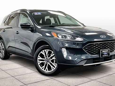 Used 2022 Ford Escape SEL image 2