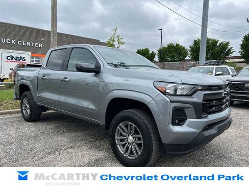 Used 2024 Chevrolet Colorado LT w/ LT Convenience Package AWD/4WD image 1