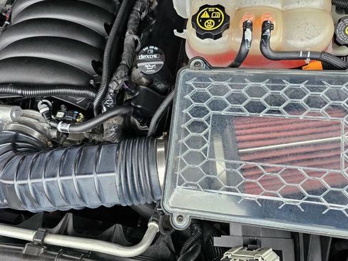 Used 2019 GMC Sierra 1500 AT4 w/ Off Road Performance Package image 26