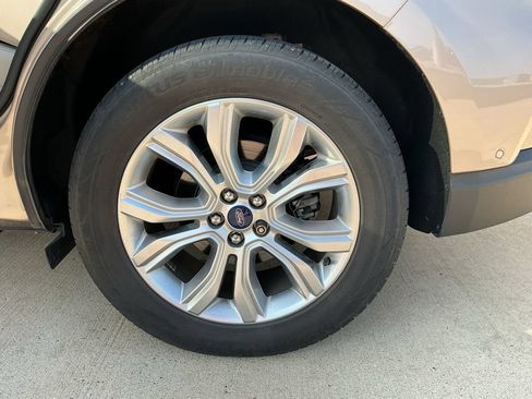 Used 2020 Ford Edge Titanium w/ Equipment Group 301A AWD/4WD image 6
