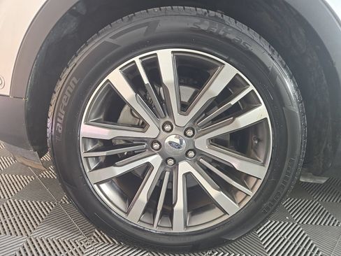Used 2016 Ford Explorer Platinum AWD/4WD image 7