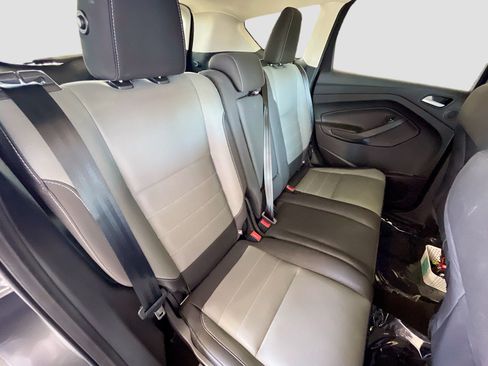 Used 2016 Ford Escape SE w/ Equipment Group 201A AWD/4WD image 16