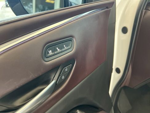 Used 2024 Cadillac Escalade V AWD/4WD image 58