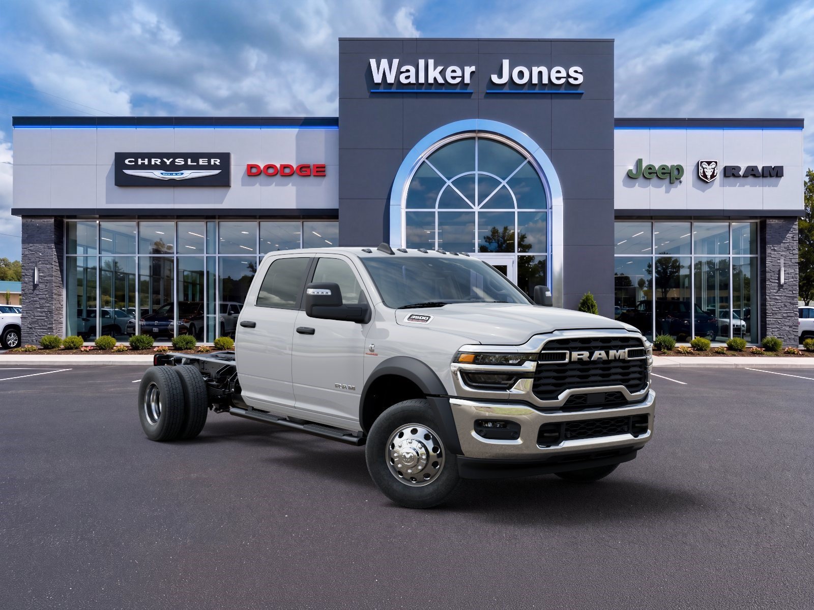 New 2026 RAM 3500 Big Horn AWD/4WD image 5