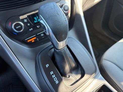 Used 2016 Ford Escape SE w/ Equipment Group 201A FWD image 23