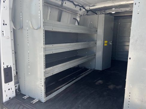 Used 2018 Ford Transit 250 148 Low Roof RWD image 15
