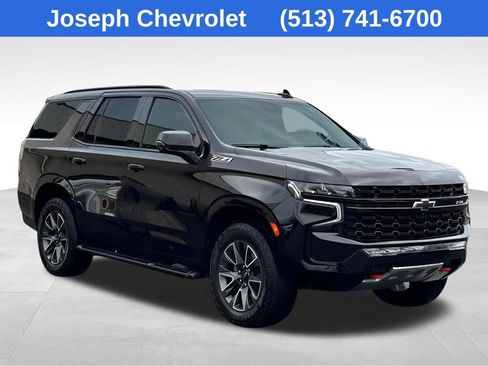 Used 2023 Chevrolet Tahoe Z71 w/ Luxury Package image 3