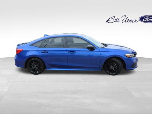 Used 2024 Honda Civic Sport image 4