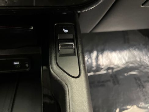 Used 2025 Kia Telluride S image 53