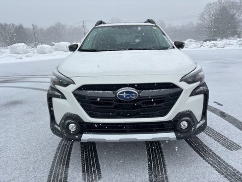 Used 2024 Subaru Outback Limited image 2