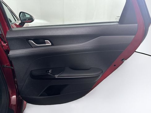 Used 2023 Kia K5 LXS image 28