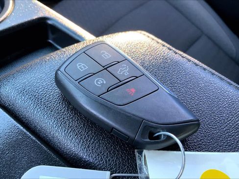 Used 2024 Chevrolet Silverado 1500 LT RWD image 15