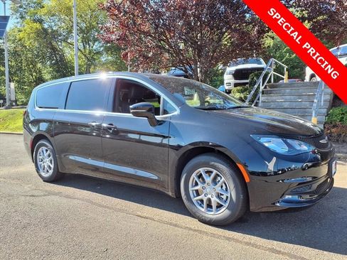 New 2026 Chrysler Voyager LX image 1