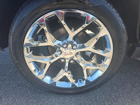 Used 2015 GMC Yukon SLT image 21