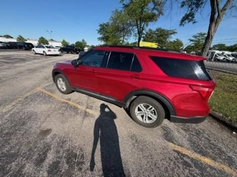 Used 2023 Ford Explorer XLT w/ Equipment Group 202A AWD/4WD image 10