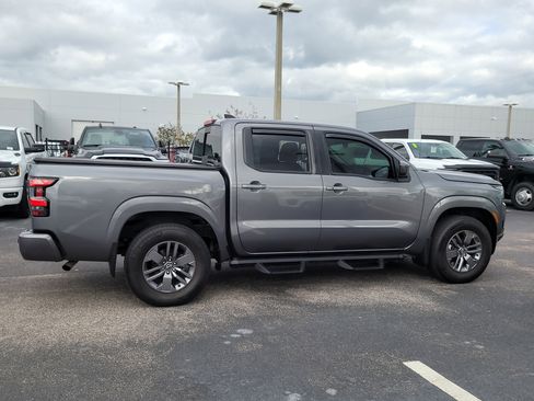 Used 2025 Nissan Frontier SV w/ SV Convenience Package image 7