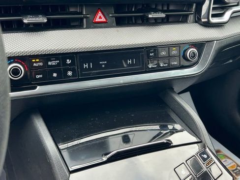 Certified 2023 Kia Sportage LX image 21