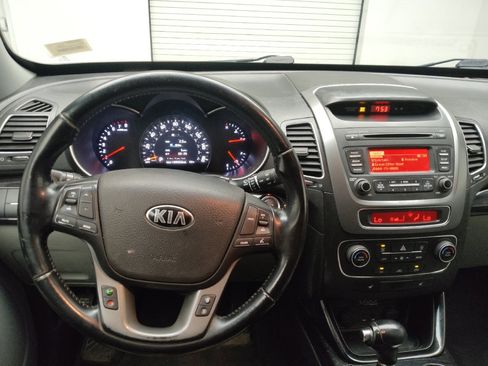 Used 2014 Kia Sorento LX w/ Premium Package image 22