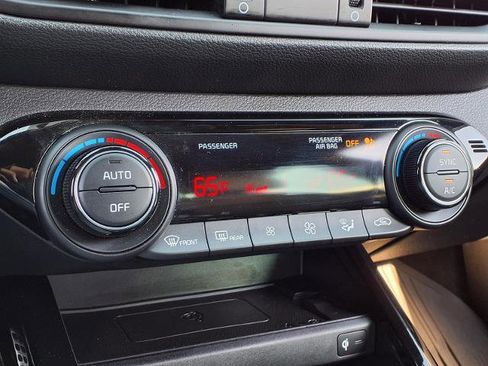 Used 2024 Kia Forte GT image 8