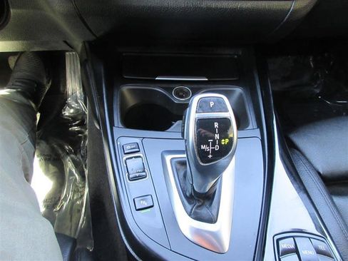 Used 2016 BMW 228i xDrive Convertible image 19