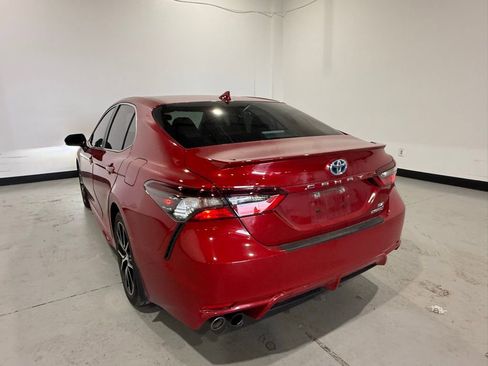 Used 2022 Toyota Camry SE w/ Audio Upgrade Package image 8