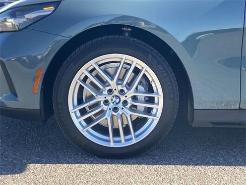 Certified 2025 BMW 530i image 11