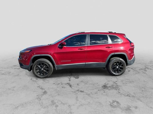 Used 2015 Jeep Cherokee Latitude w/ Cold Weather Group image 5