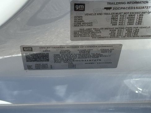 Used 2025 Chevrolet Silverado 1500 LT RWD image 16
