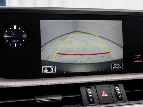 Used 2020 Lexus ES 350 w/ Premium Package FWD image 2