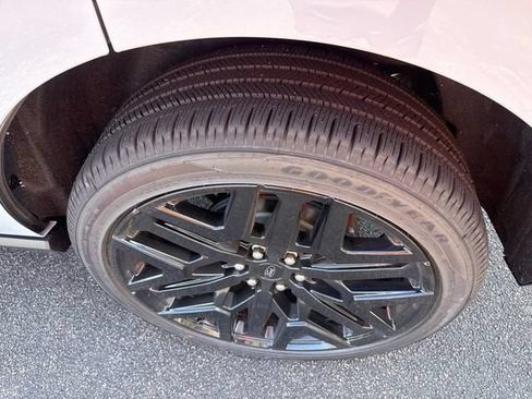 New 2026 Ford Expedition Platinum w/ Stealth Performance Package AWD/4WD image 18