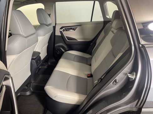 Used 2024 Toyota RAV4 Limited w/ Advanced Technology Package AWD/4WD image 20