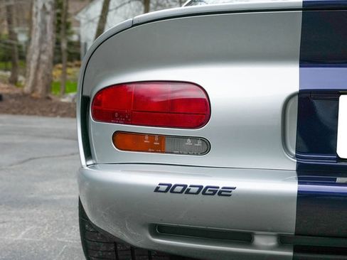 Used 1998 Dodge Viper GTS RWD image 49