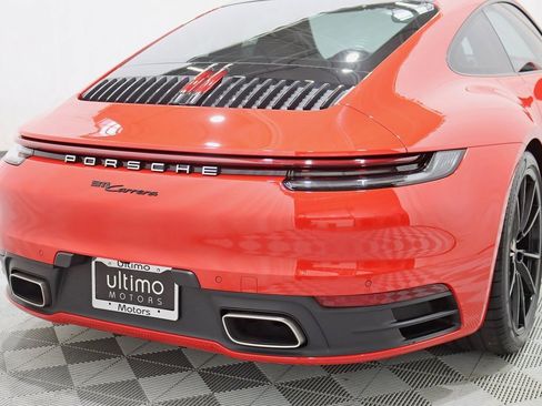 Used 2021 Porsche 911 Carrera image 12