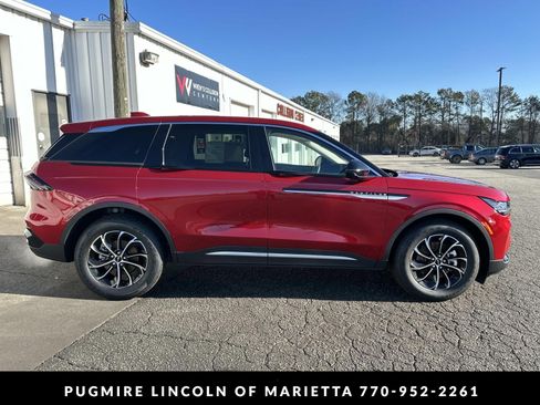 New 2026 Lincoln Nautilus Premier AWD/4WD image 9