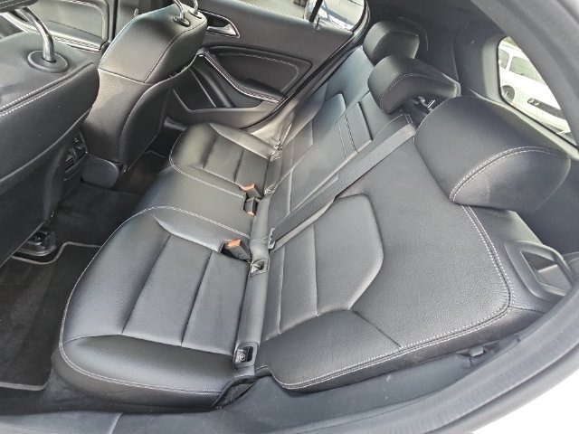 Used 2019 Mercedes-Benz GLA 250 4MATIC image 28