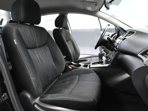 Used 2018 Nissan Sentra SV image 40