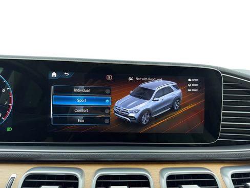 Used 2023 Mercedes-Benz GLE 350 4MATIC w/ Premium Package image 25