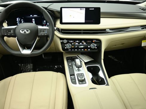 Certified 2025 INFINITI QX60 Luxe image 25