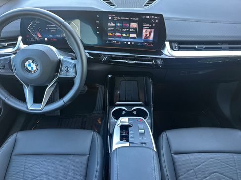 Used 2026 BMW X2 xDrive28i AWD/4WD image 17